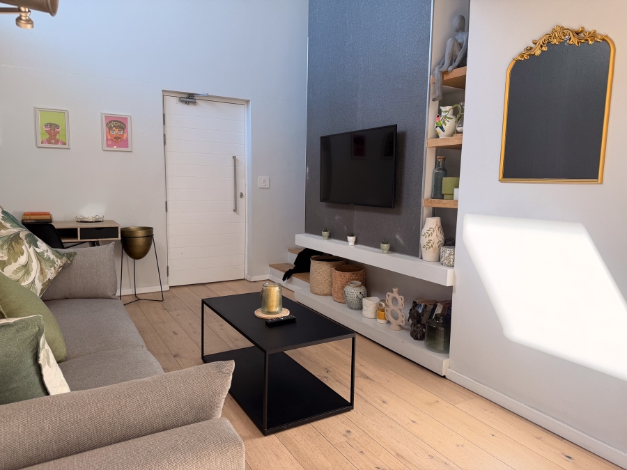 2 Bedroom Property for Sale in Sea Point Western Cape